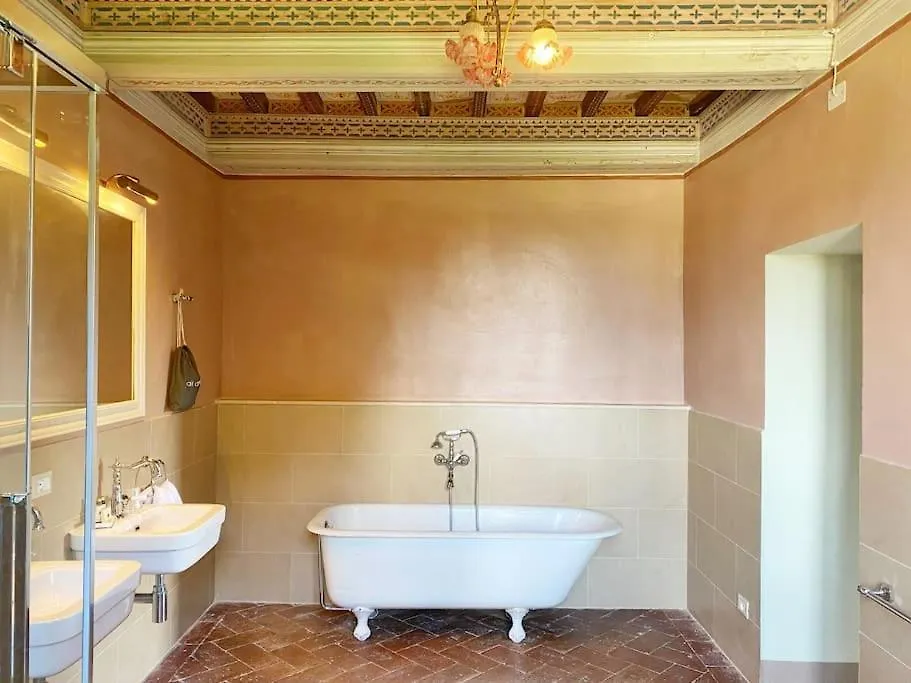 Tenuta Uzielli An Elegant Countryside Villa Monteriggioni