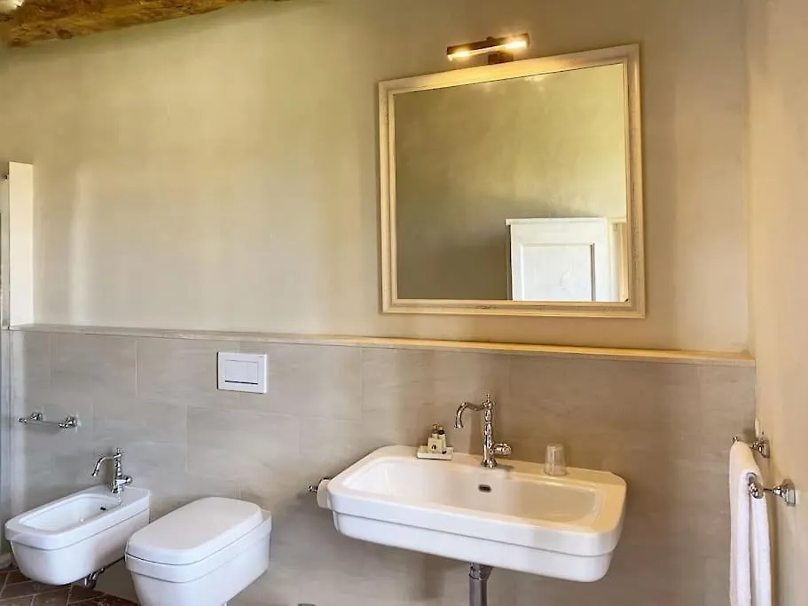 Tenuta Uzielli An Elegant Countryside Villa Monteriggioni